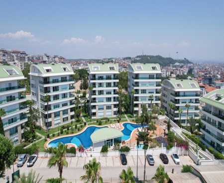 Квартира с мебелью в современном комплексе в Сиде