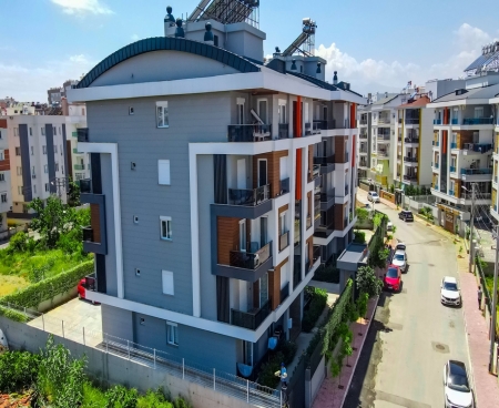 NEW FLAT FOR A LARGE FAMILY IN THE CENTER OF ANTALYA