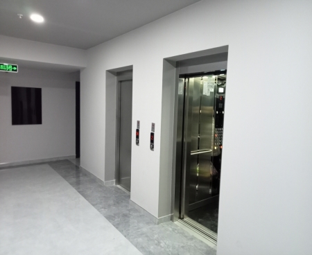 Sea View Luxury Flat in Kartal Center Close to Transportation