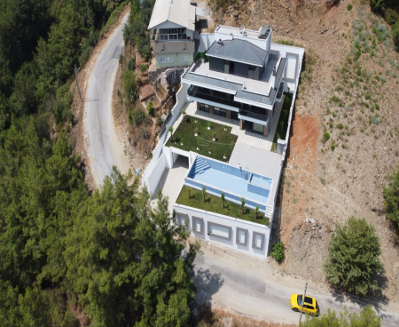 Luxury villa in Alanya Tepe