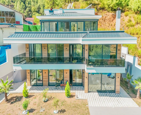 Luxury villa in Alanya Tepe