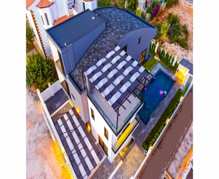 RENOVATED DESIGN VILLA IN DÖŞEMEALTI